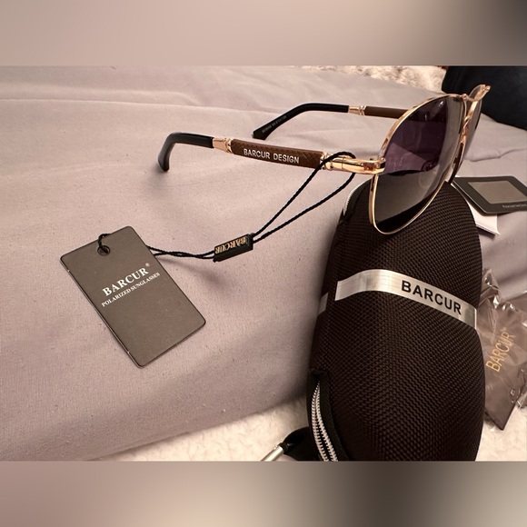BRAND NEW UNISEX GOLD BARCUR POLARIZED SUNGLASSES - Picture 3 of 6